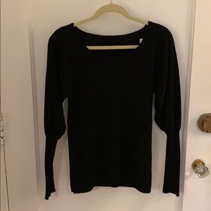 Black scoop neck cashmere sweater, puff sleeves